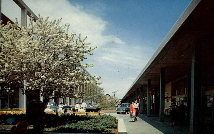 Northland Center (Northland Mall) - Old Postcard (newer photo)